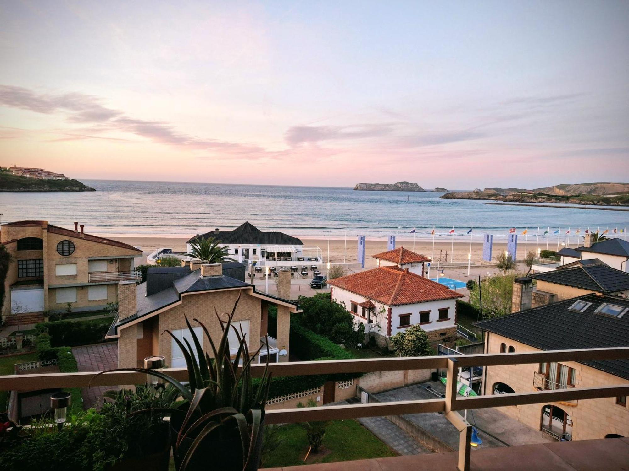 Appartement Dona Carmen Playa Boutique à Suances Extérieur photo